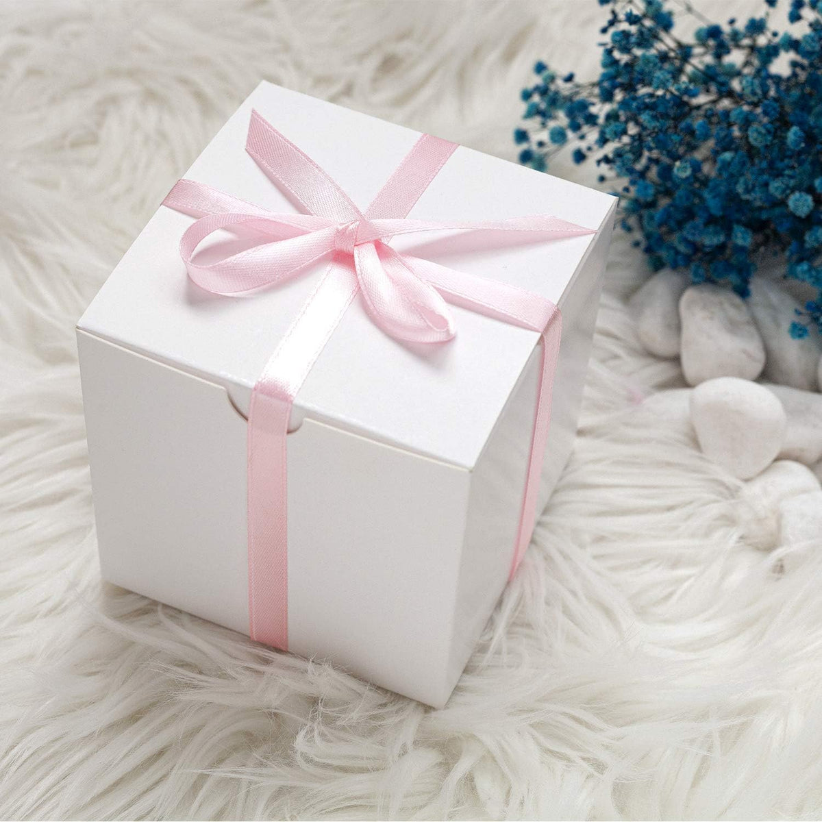 GEFTOL Small White Gift Box - 50 Pack, 4x4x4 inches, Fold & Assemble Paper Box for Bridesmaids