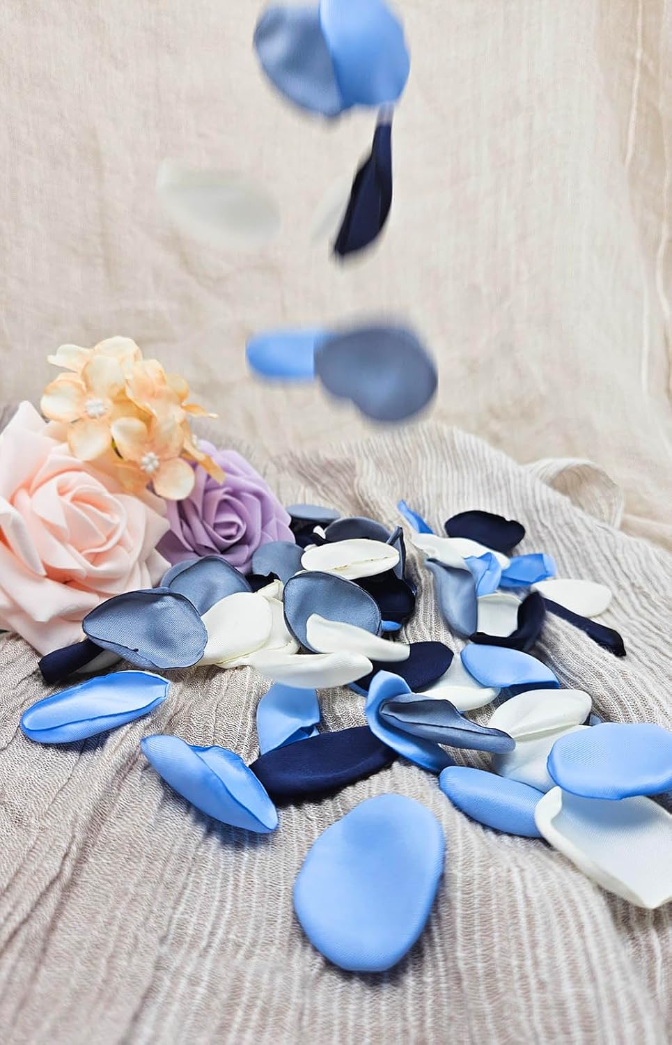 ZOOYOO 200Pcs Silk Rose Flower Petals for Valentaine's Day,Wedding Flower Gril Basket,Aisle