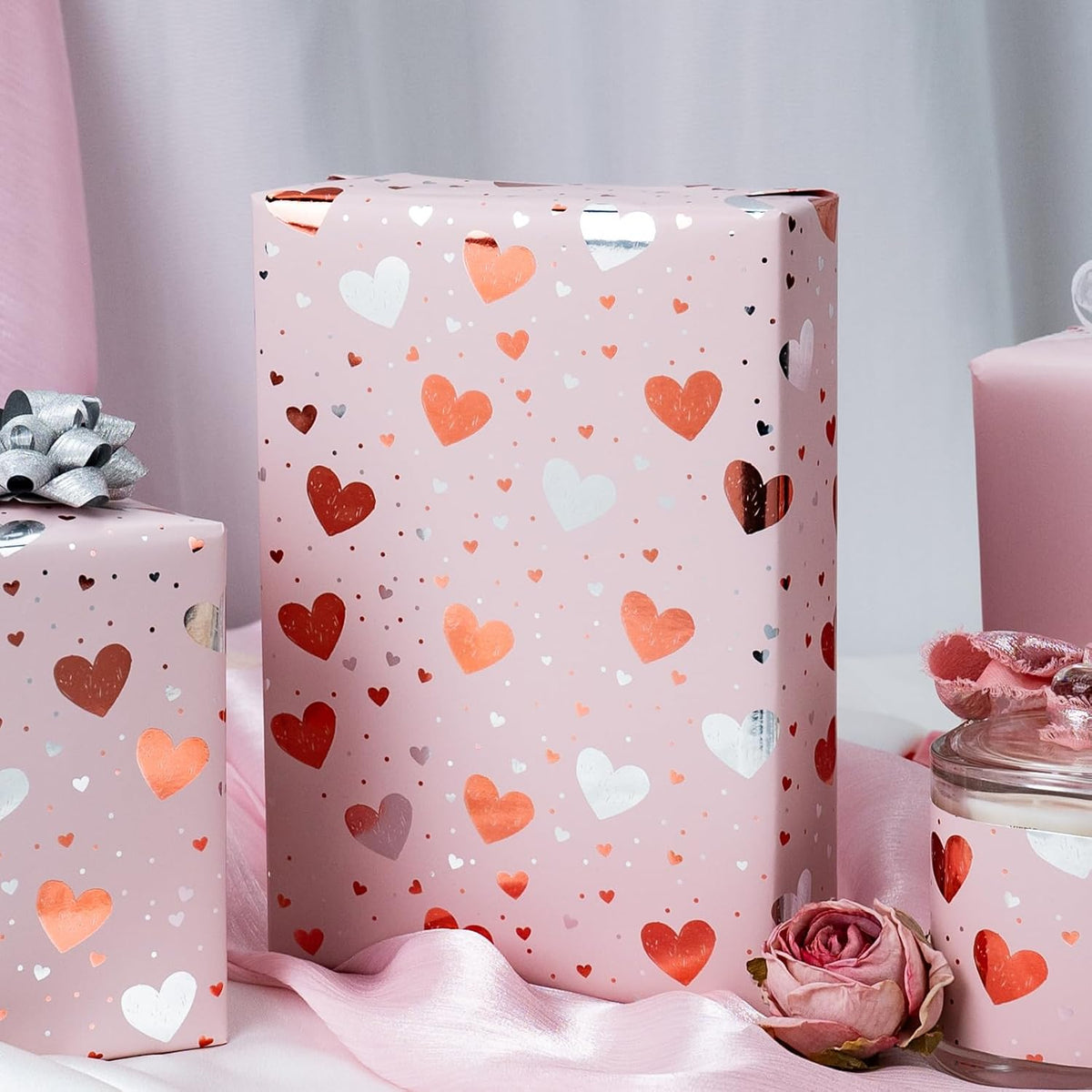 Burymento Gold Foil Heart Wrapping Paper, Reversible Pink Gift Wrap for Birthday, Valentines
