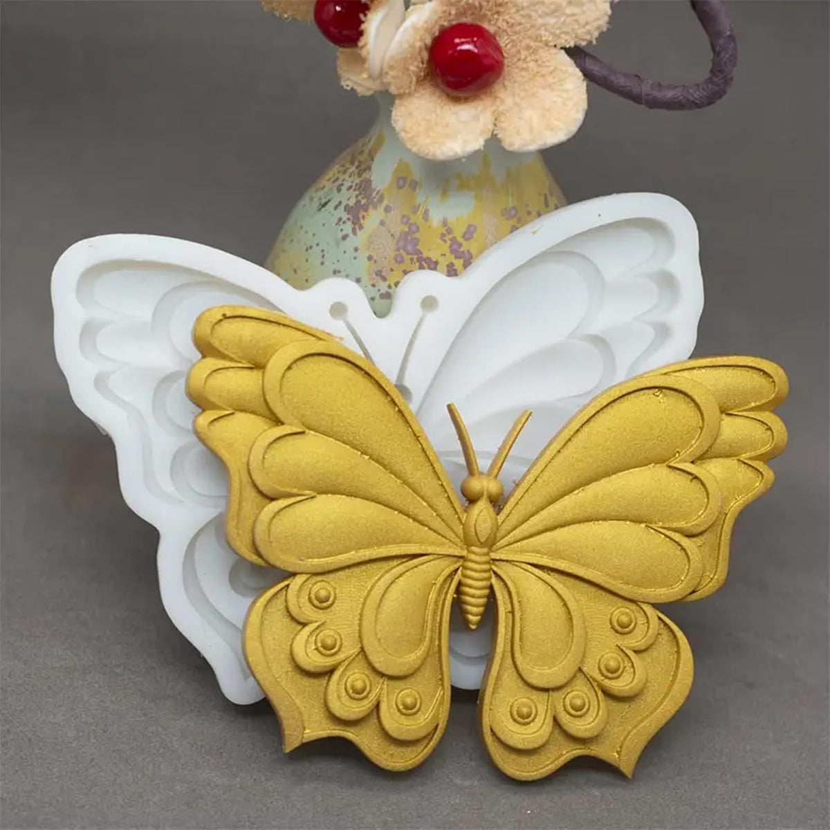 1Pcs Butterfly Silicone Mold, Chocolate Fondant Molds Butterfly Resin Mold for Home Baking Cake