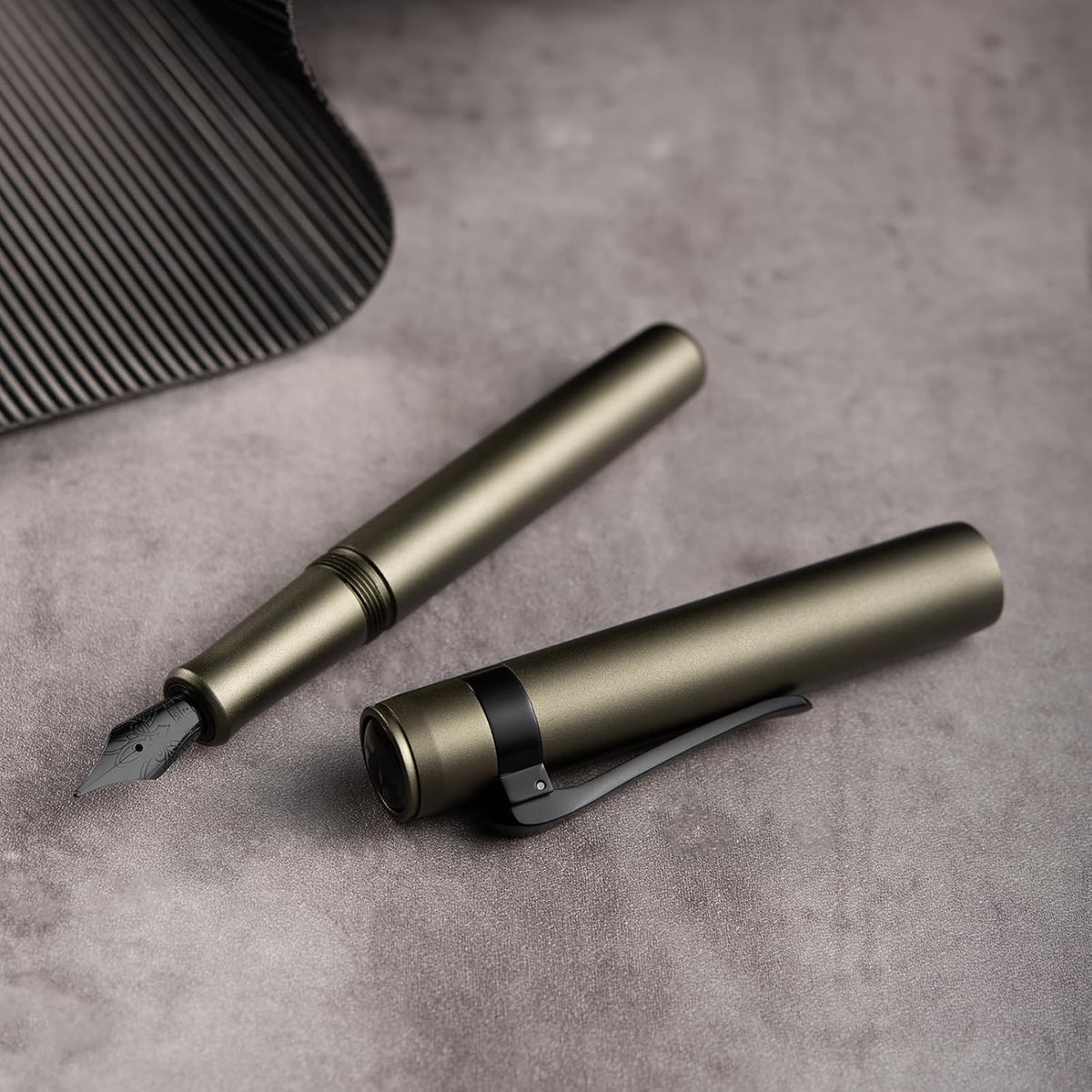 Hongdian M2 Black Forest Mini Fountain Pen, Long Blade Nib & Sleek Shape Aluminium Short Pocket