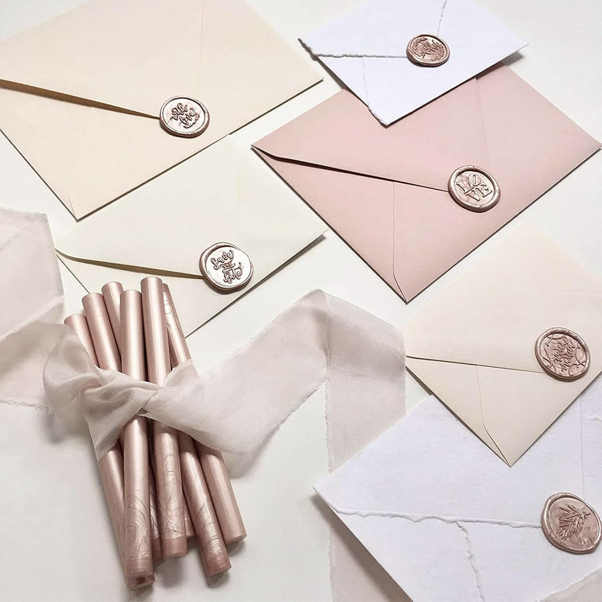 UNIQOOO Metallic Champagne Rose Glue Gun Sealing Wax Sticks for Wax Stamp, Wedding Invitation, Card