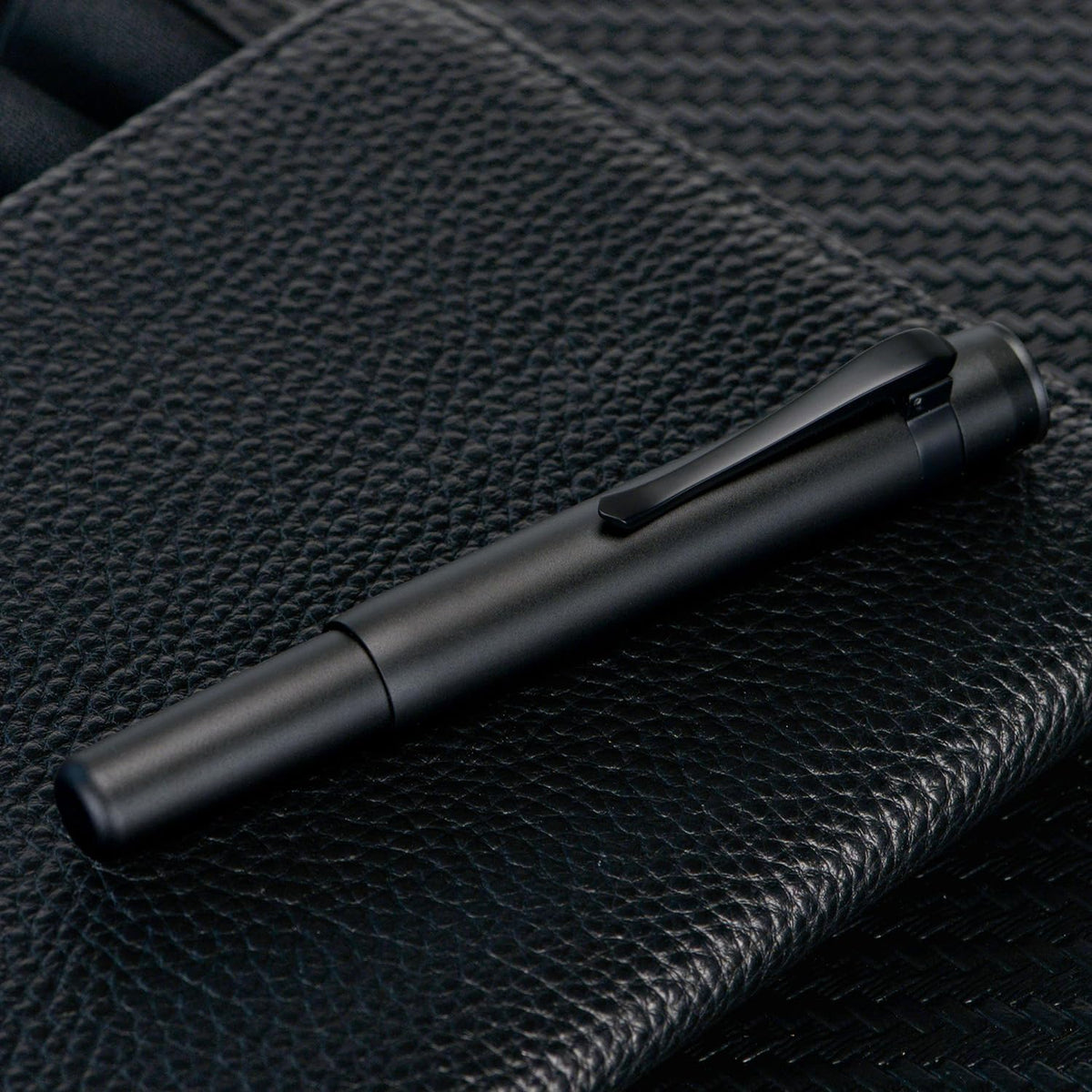 Hongdian M2 Black Forest Mini Fountain Pen, Long Blade Nib & Sleek Shape Aluminium Short Pocket