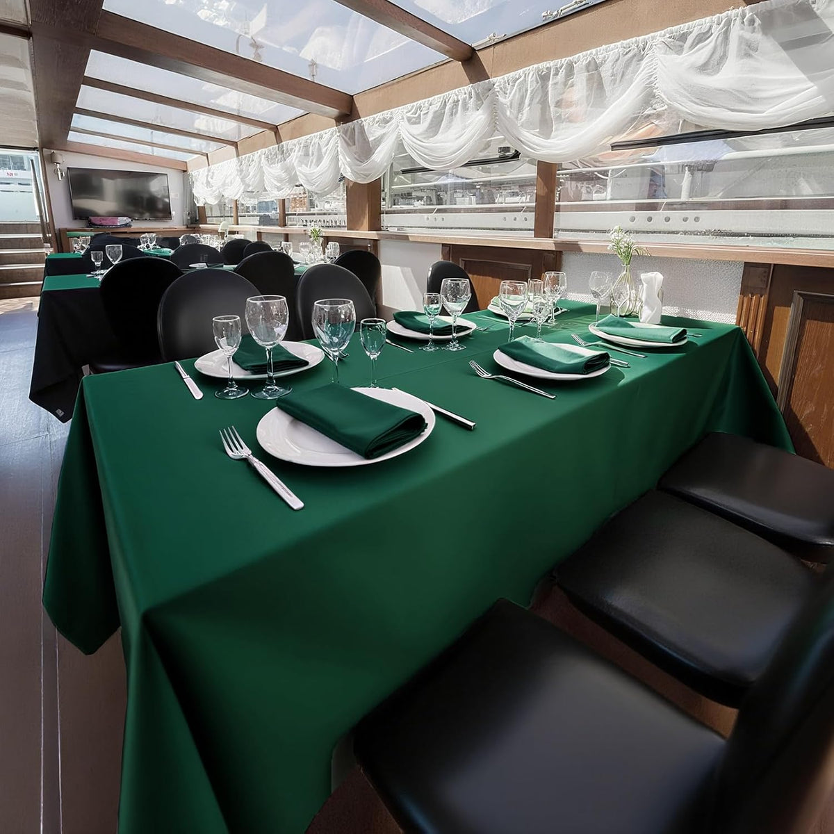 8 Pack Dark Green Tablecloth 60 x 102 Inch Rectangular Tablecloths for 6 Foot Rectangle Tables