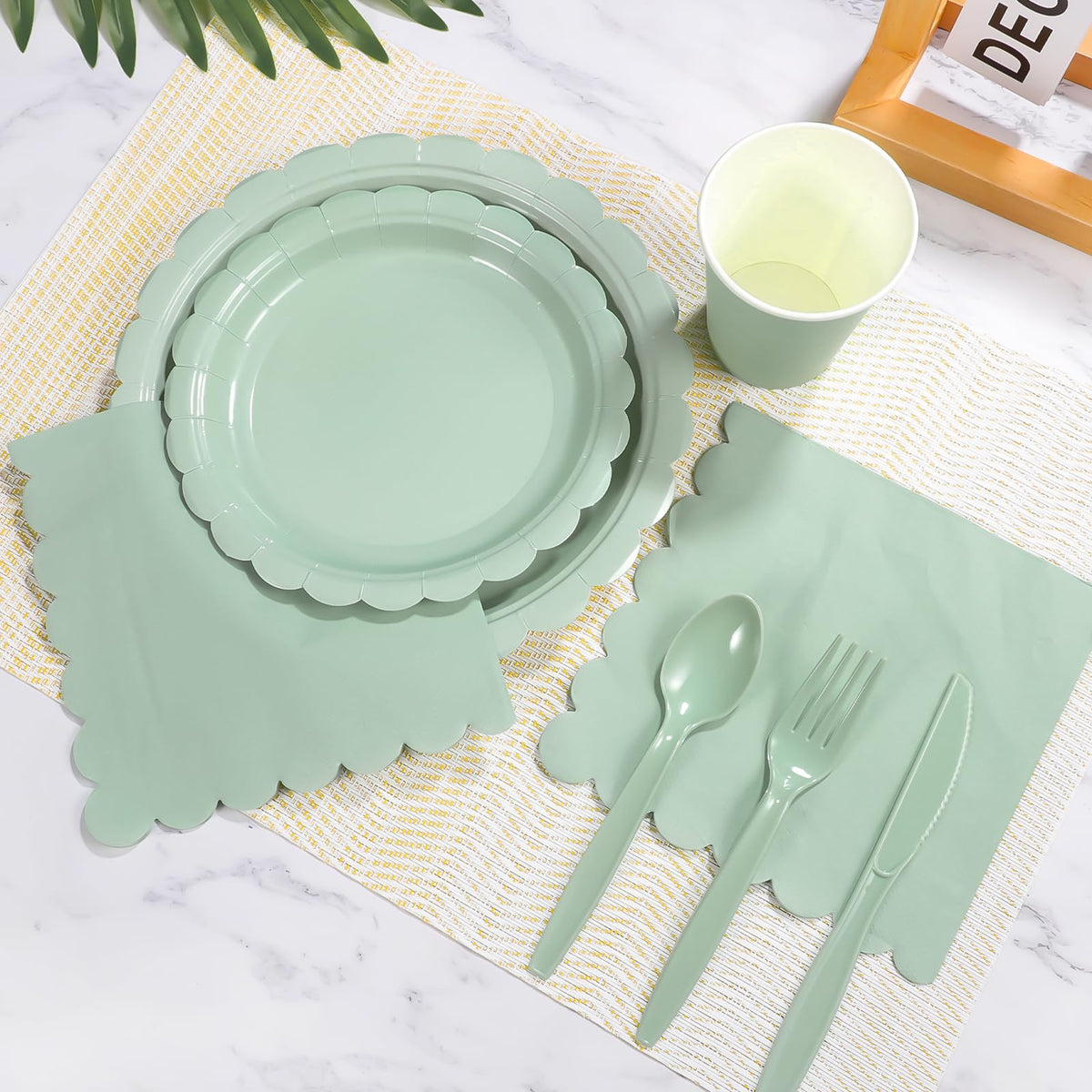 Xiangqu Party Plates and Cups and Napkins, 25 Set Sage Green Dinnerware