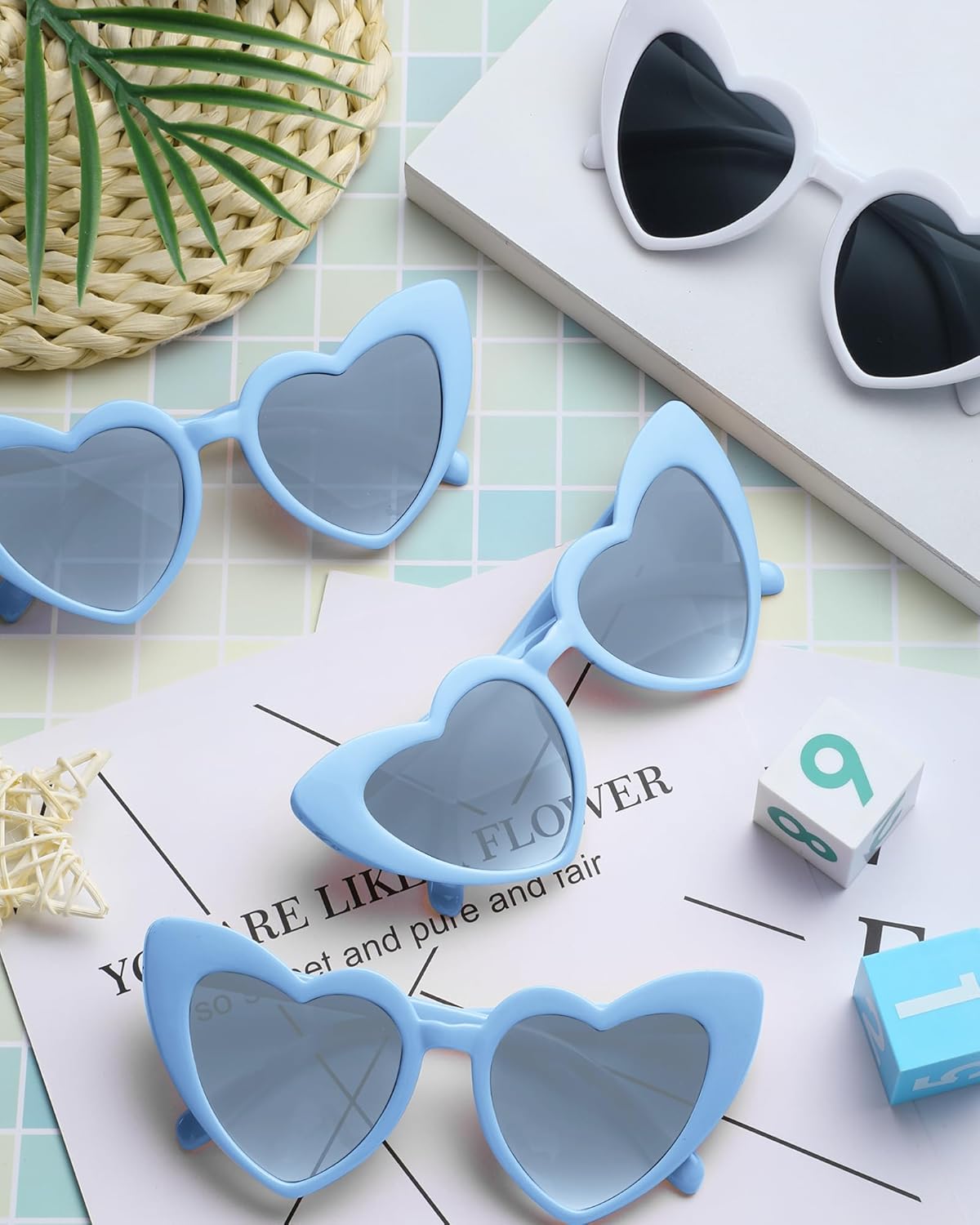 Flutesan 20 Pairs Retro Heart Sunglasses Vintage Cat Eye Heart Glasses Women Bachelorette Bride