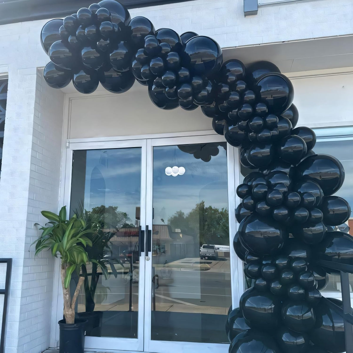 110pcs Black Balloons 12 Inch Black Balloon Arch Kit for Birthday Anniversary Graduation Baby