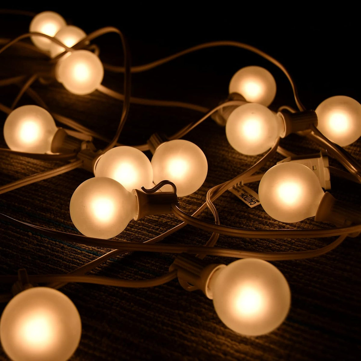 SUNSGNE 25Ft Outdoor Patio Lights G40 Globe String Lights with 27 Frosted White Bulbs, Waterproof