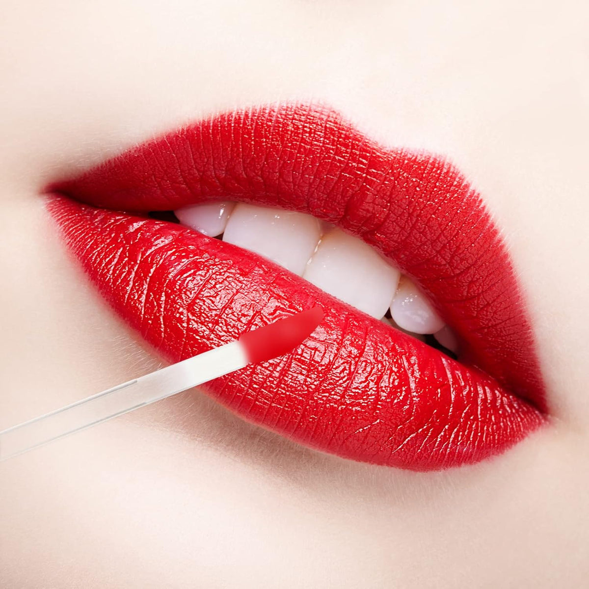 G2PLUS 200PCS Lip Gloss Applicators, Transparent Disposable Lip Brushes, Lipstick Gloss Wands