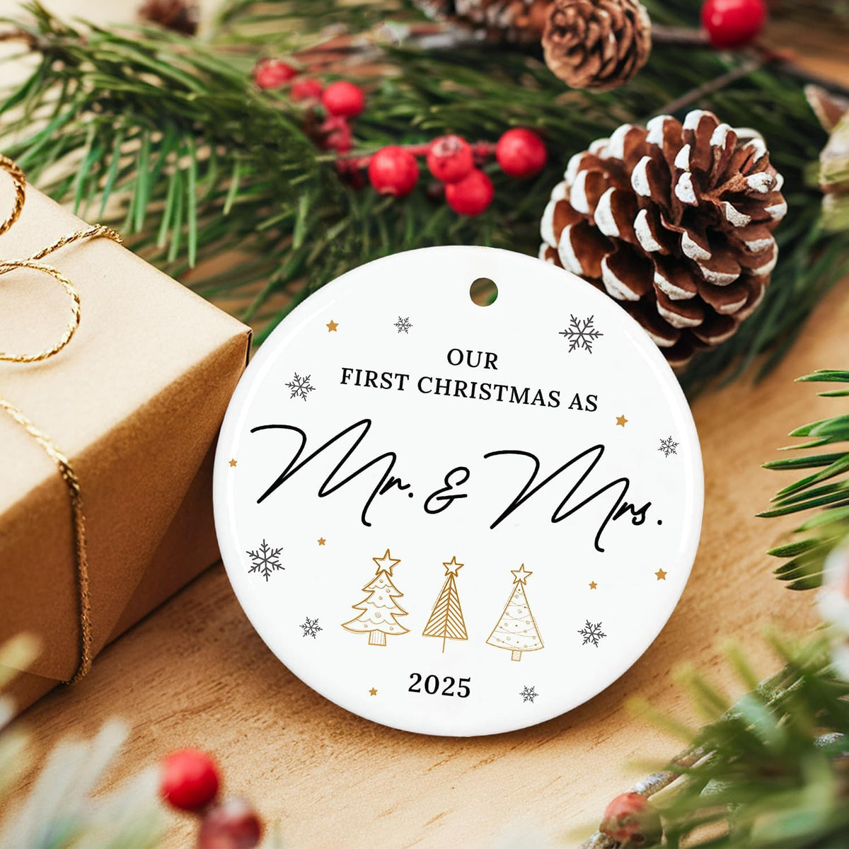 ZAGKOO Wedding Gifts for Couples 2025 - First Christmas Married Ornament, Mr and Mrs Gifts, Wedding