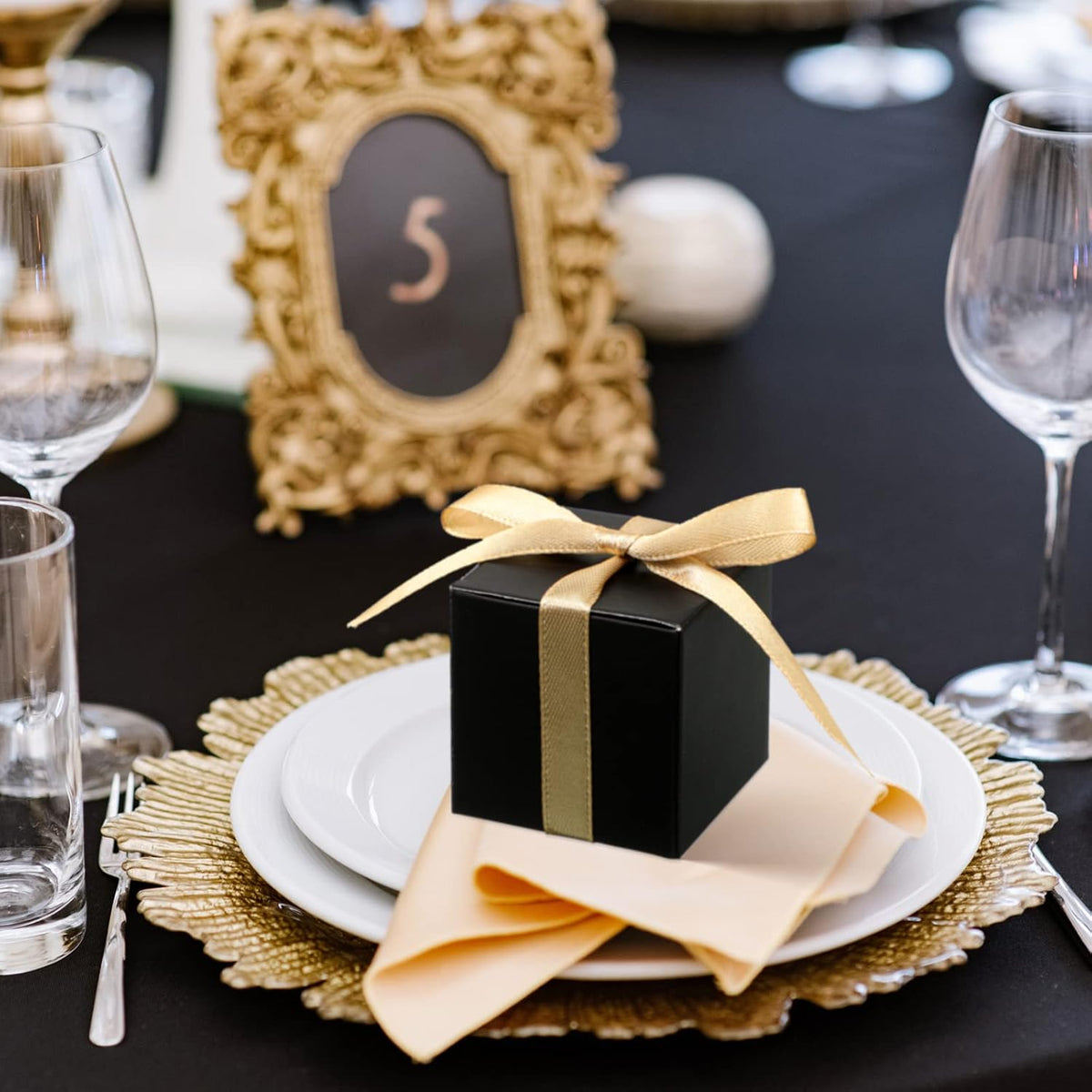 Jutom 100 Pcs Mini Favor Boxes Extra Small Candy Boxes Paper with Gold Ribbon for Christmas