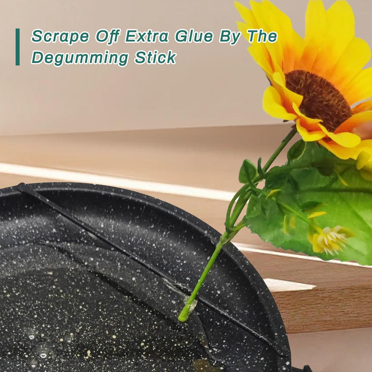 Floral Glue Pot Skillet for Crafts, Temperature Control Gage 212°F-392°F, 8.25in Diameter, Melting