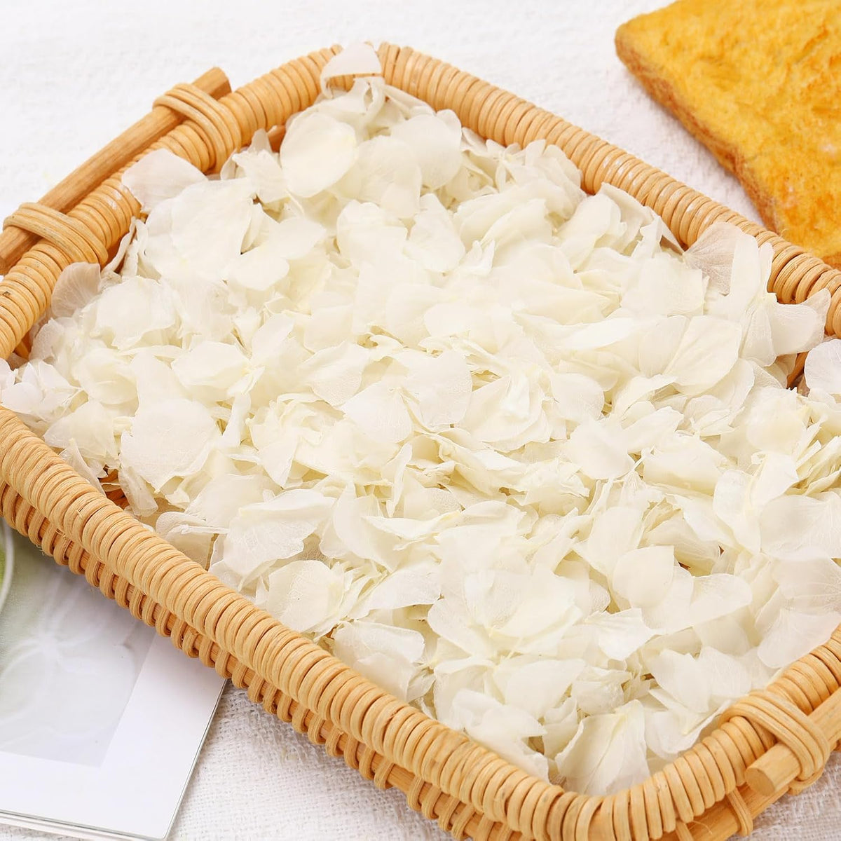 Dried Real Hydrangea Petals, Natural Preserved Dry Flower Petal for Wedding Party Dinner Table