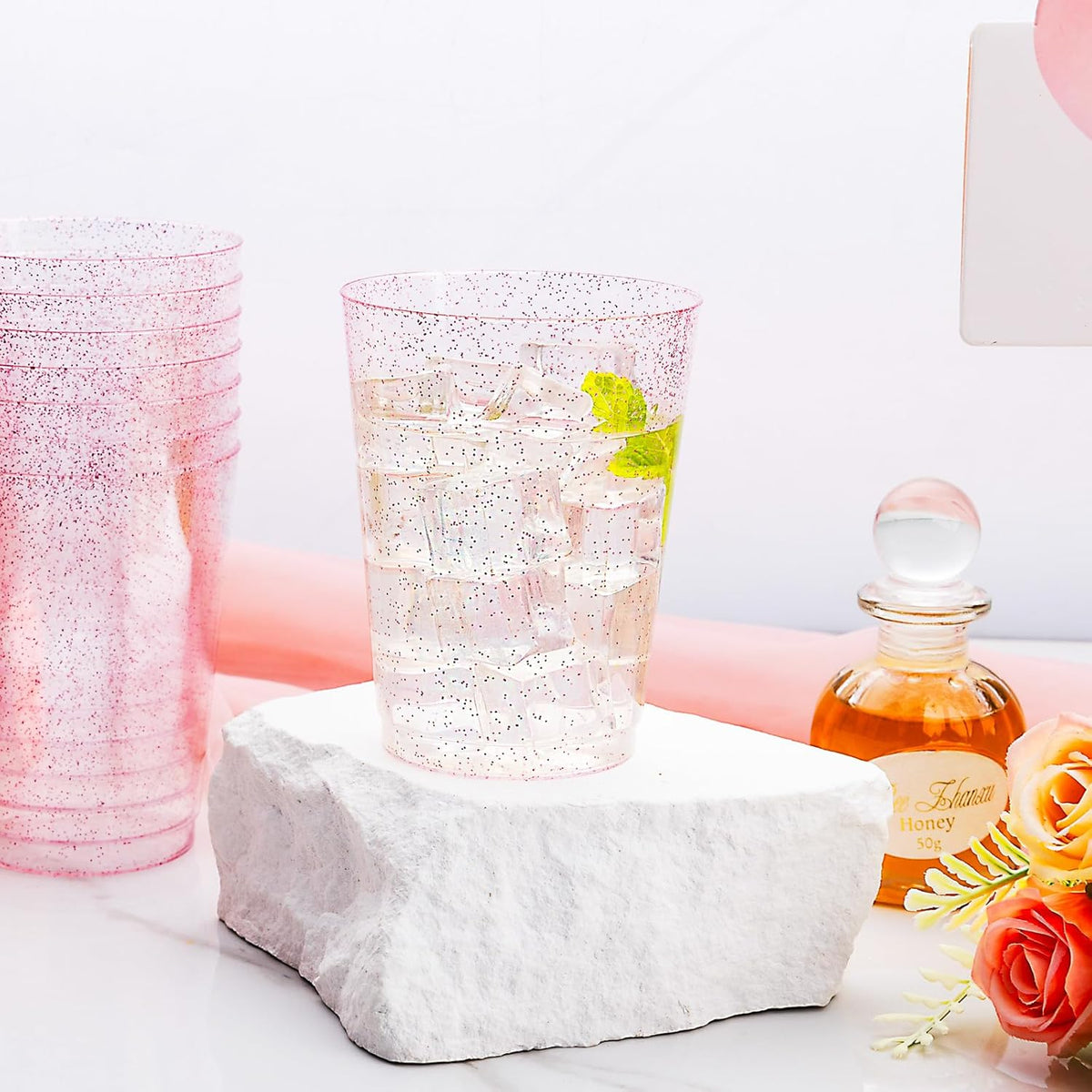 DaYammi 100 Pack 10oz Pink Plastic Cups, Premium Disposable Rose Gold Glitter Plastic Cups for