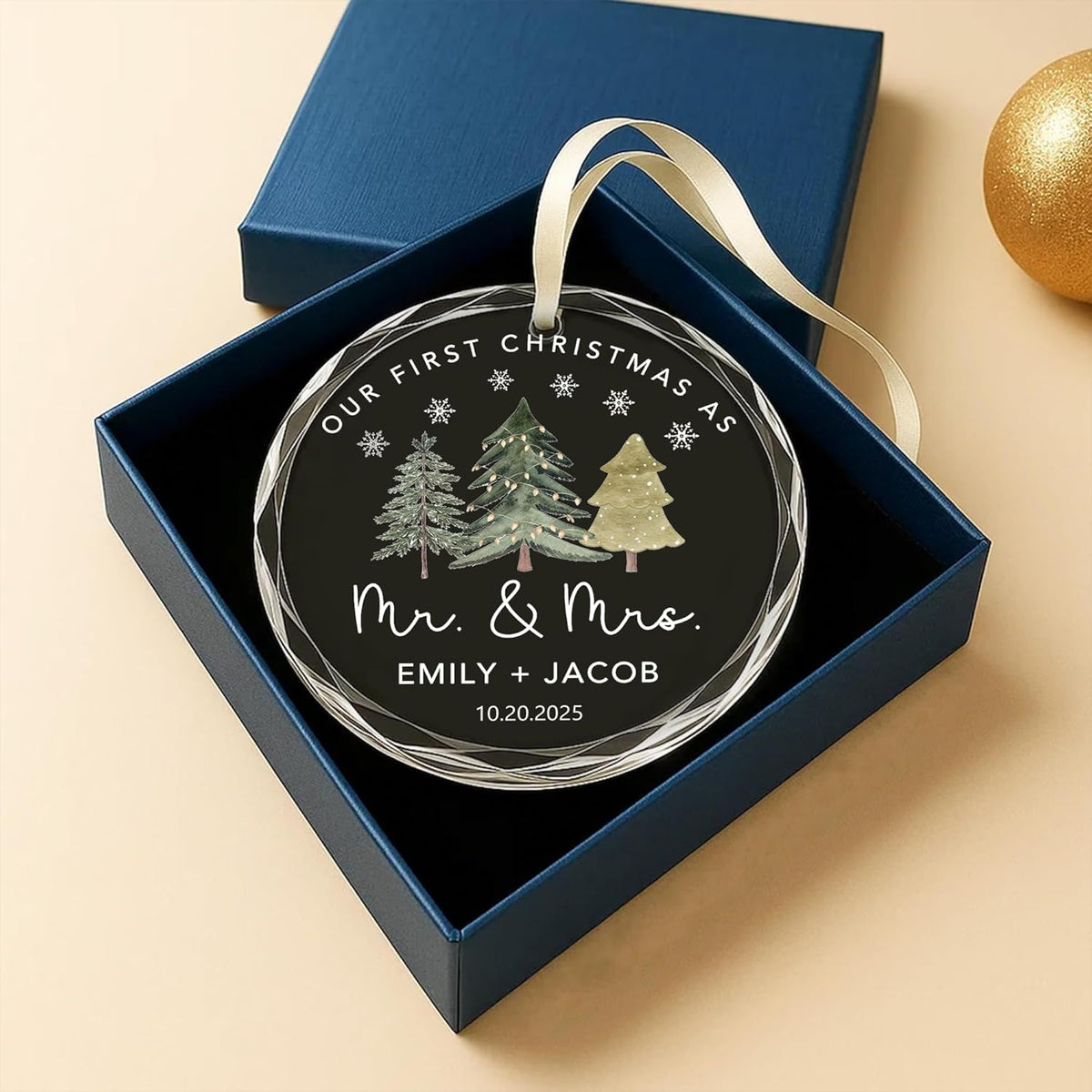 Personalized Glass Ornament 2025 for Married Couples with Name, Custom Wedding Keepsake Gift for