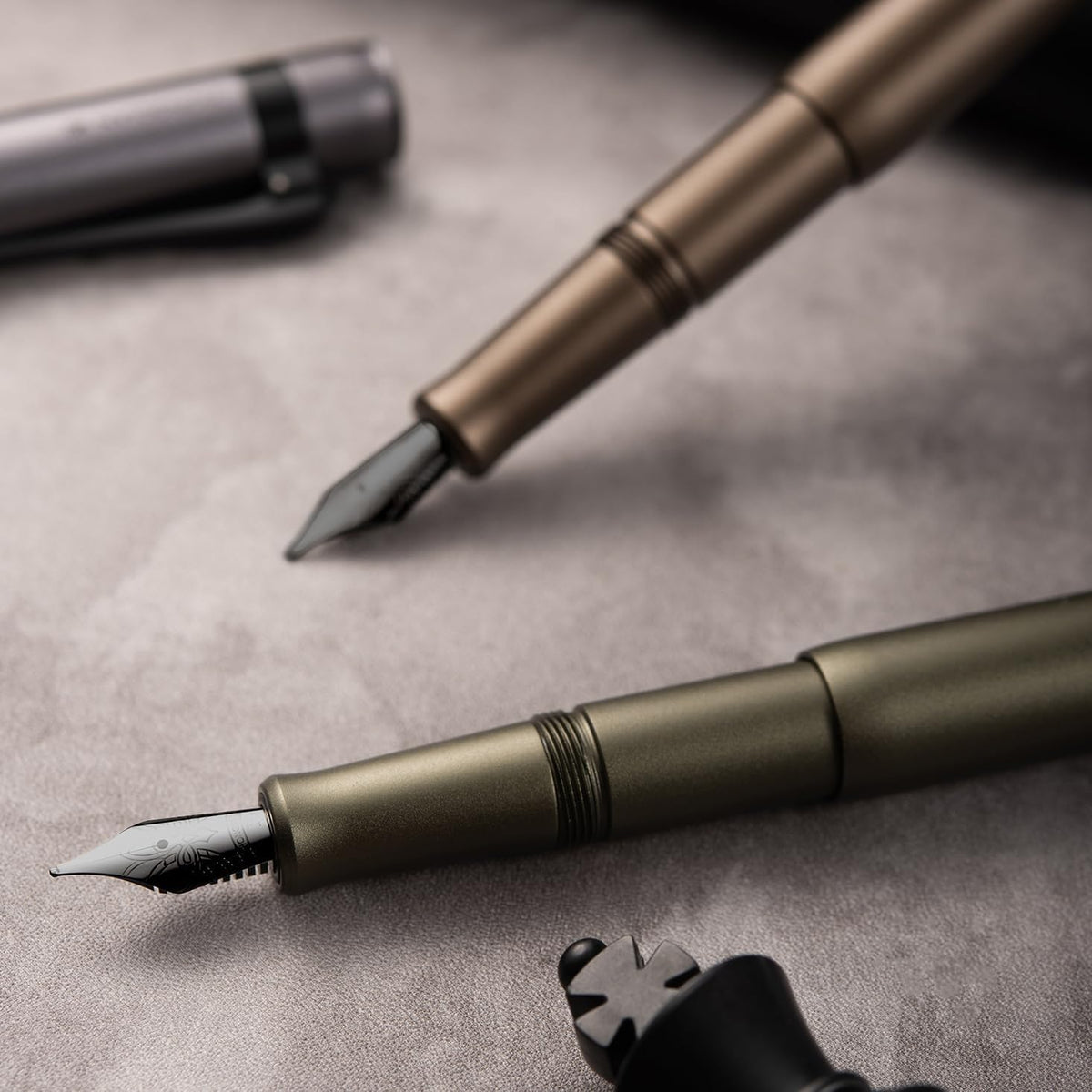 Hongdian M2 Black Forest Mini Fountain Pen, Fine Soft Nib & Sleek Shape Aluminium Short Pocket