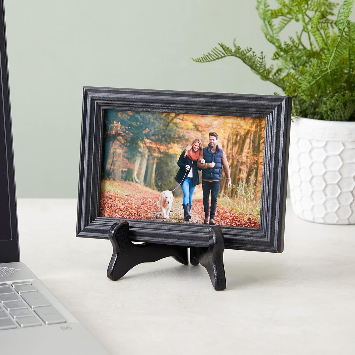 Juvale 6-Pack Wooden Plate Stands for Display - 6-Inch Black Compact Tabletop Wood Easels