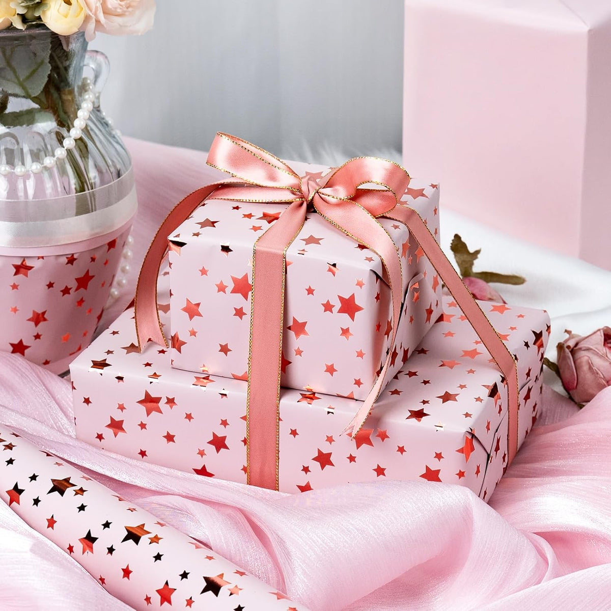 Burymento Gold Foil Five-Pointed Star Wrapping Paper, Reversible Pink Gift Wrap for Birthday