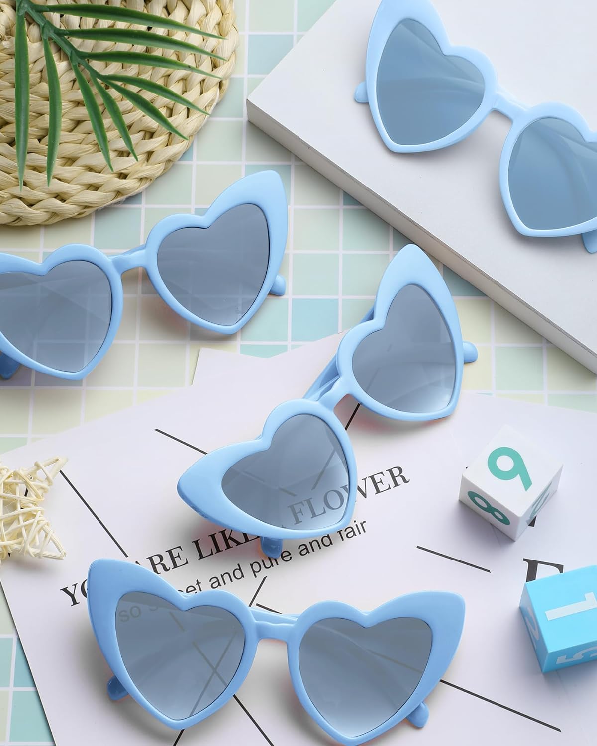 Flutesan 20 Pairs Retro Heart Sunglasses Vintage Cat Eye Heart Glasses Women Bachelorette Bride
