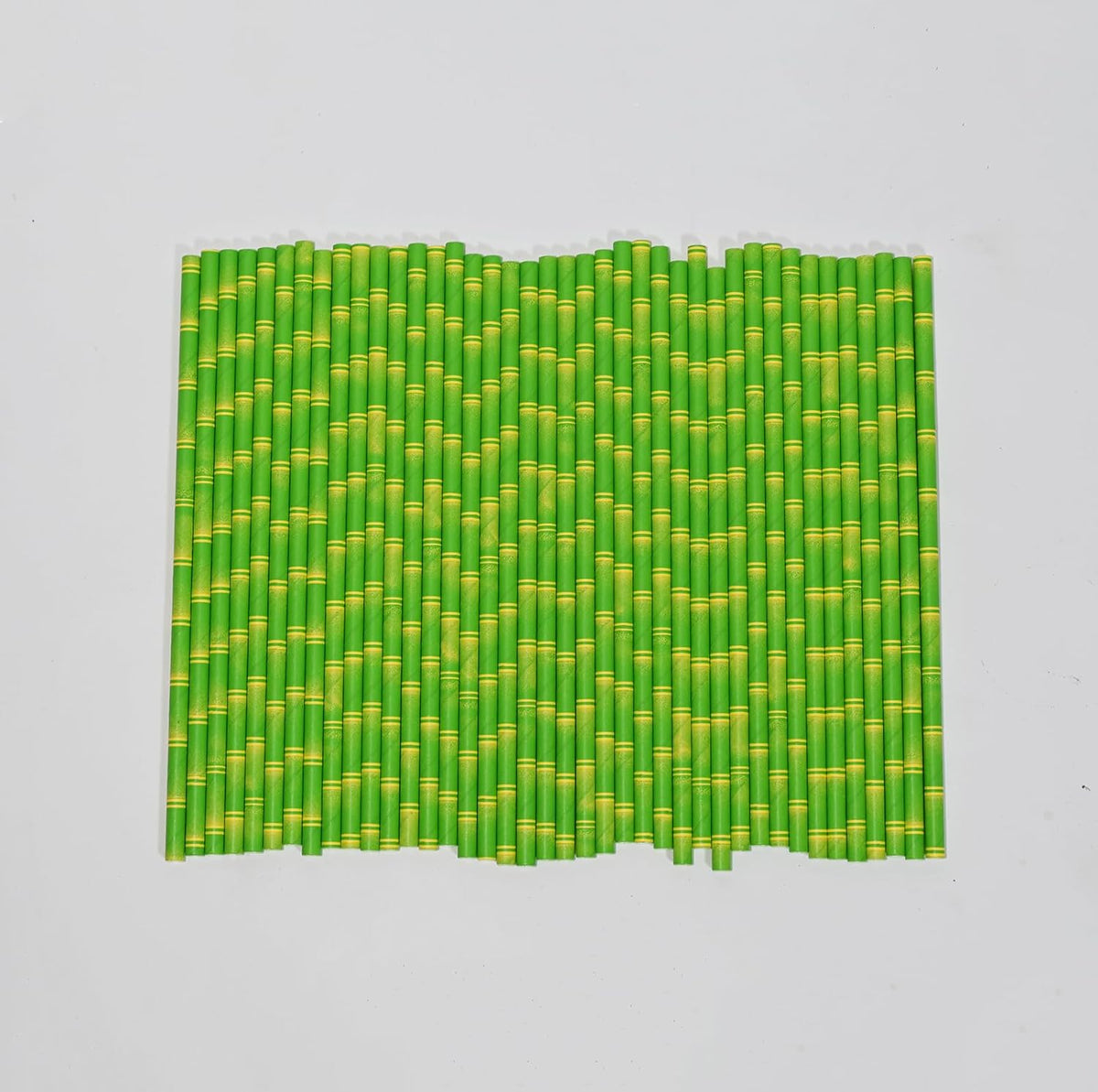 GLUJASBIO 7.75" Green Disposable Paper Straws - Biodegradable Drinking Straws for Party Suppliers
