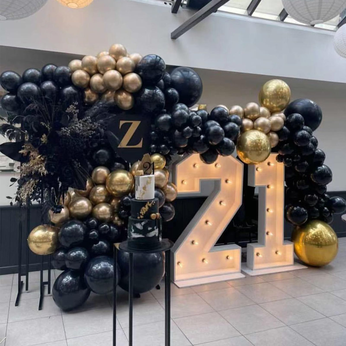 Black and Gold Balloons Garland Arch Kit, 134pcs Black and Metallic Gold Balloons with Different