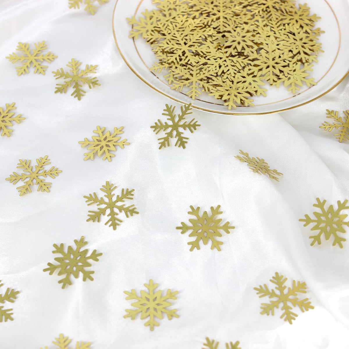 200PC Gold Foil Paper Snowflakes Confetti Christmas Party Table Decorations Snowflake For DIY