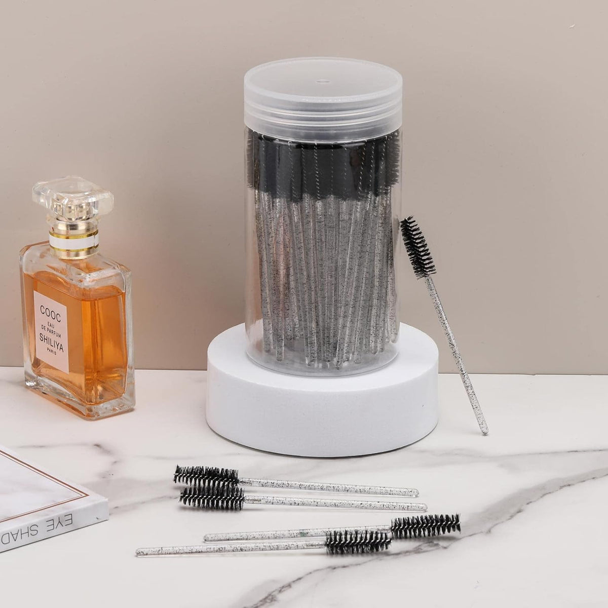 100 Pcs Disposable Mascara Wands, Crystal Eyebrow Spoolies Brush for Eyelash Extensions, Black Lash