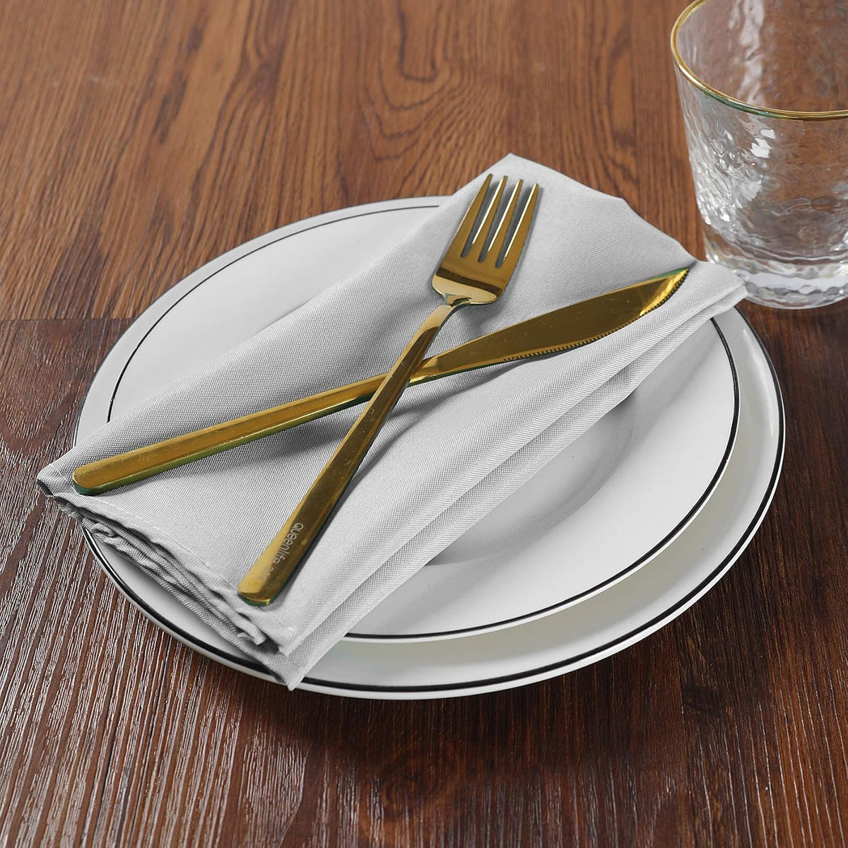 Cloth Napkins 20x20 inch Washable Polyester Dinner Napkins Soft Table Napkins for Wedding Party