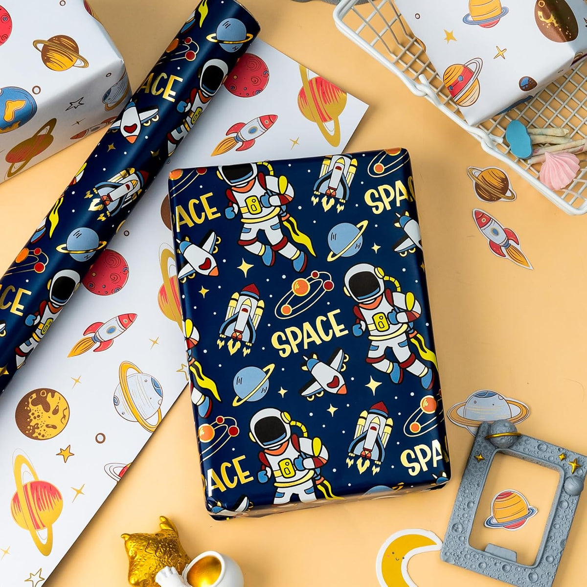Yarcony Space Wrapping Paper Roll, Birthday Wrapping Paper for Boys, Navy Blue Astronaut Gift Wrap