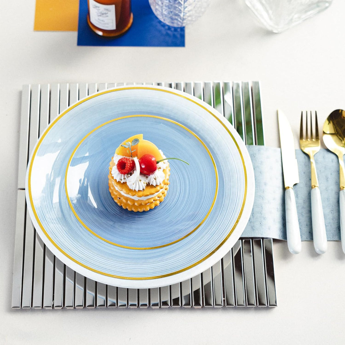 100PCS Transparent Blue Gold Plastic Plates, 7 Inch Heavy Duty Disposable Dessert Plate with Gold