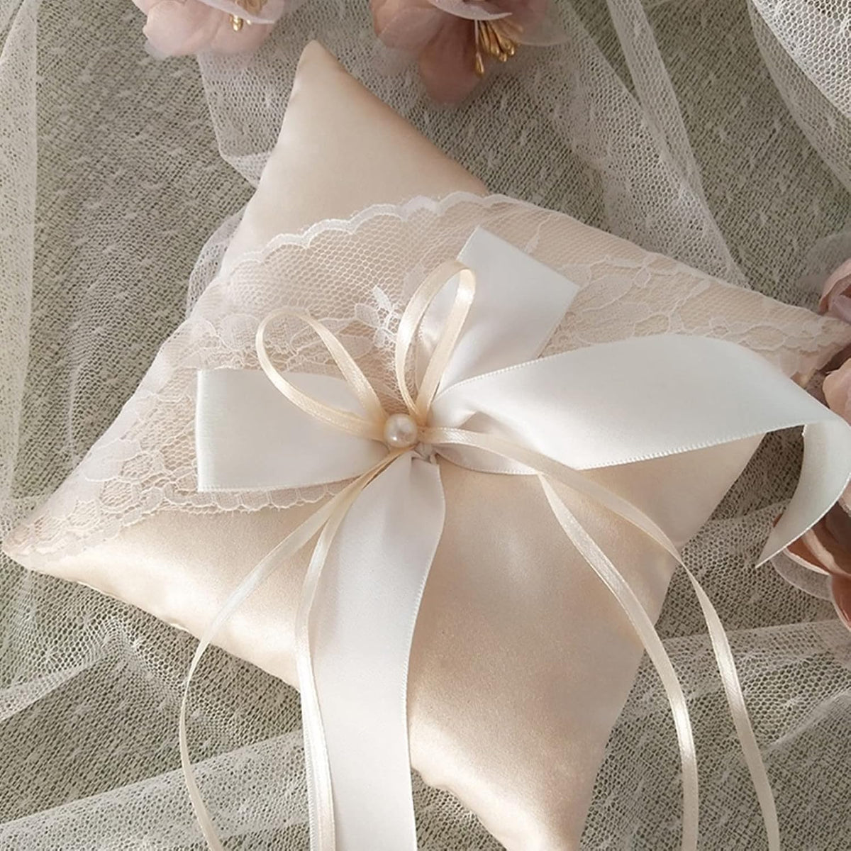 LUOZZY Wedding Ring Bearer Pillow Cushion with Pearls Decorations Wedding Ring Pillow Holder