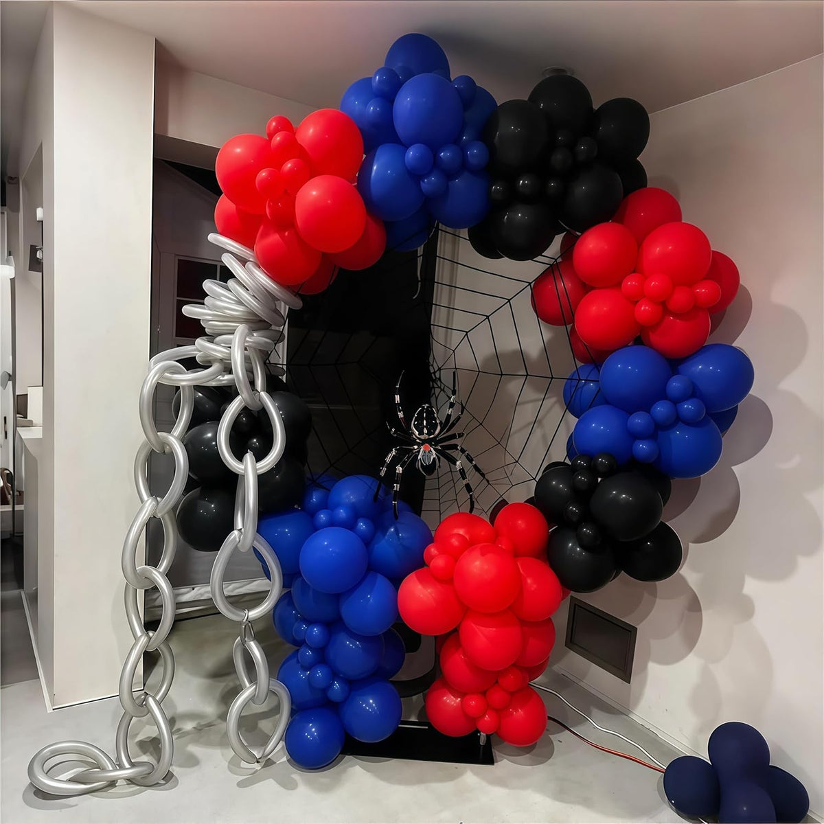 Red Blue Black Balloons, 12 Inch Royal Blue Red Confetti Latex Balloon with Black Helium Balloon
