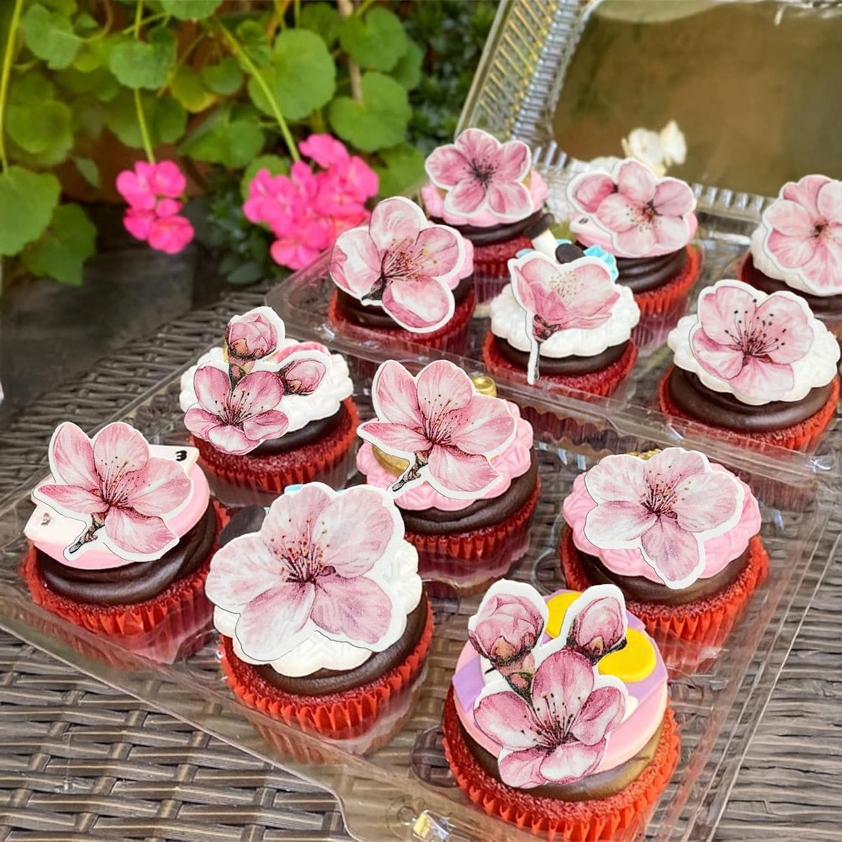 Ephlyn 50Pcs Edible Flowers Cake Topper Cupcake Toppers Wedding Themed Party Baby Shower Birthday