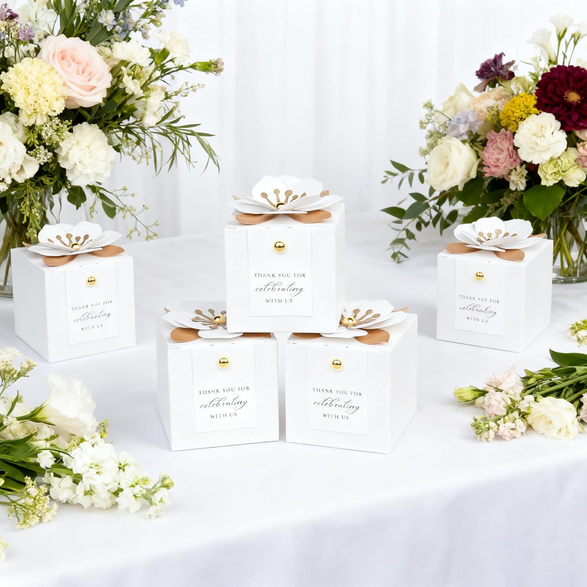 FEIYI 20 PCS Candy Boxes, 3 In 1 White Favor Boxes With Floral Decor, White Thank You Tags Gift