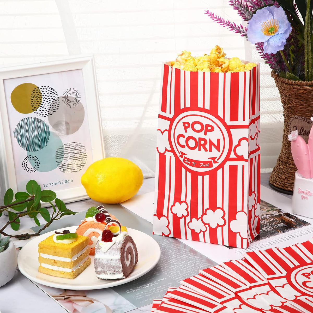 200 Pcs Paper Popcorn Bags Bulk 2 oz Large Flat Bottom Boxes Red and White Disposable Container