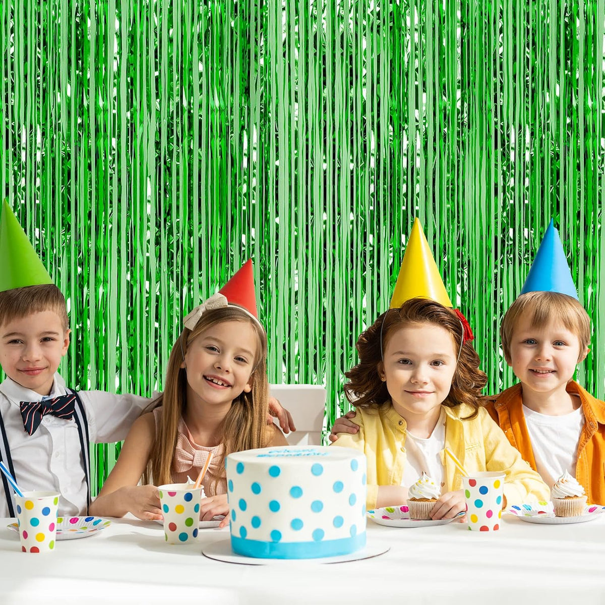 CHRORINE 2pcs 3ft x 8.3ft Green Tinsel Foil Fringe Curtains Streamers Backdrop for Green Birthday