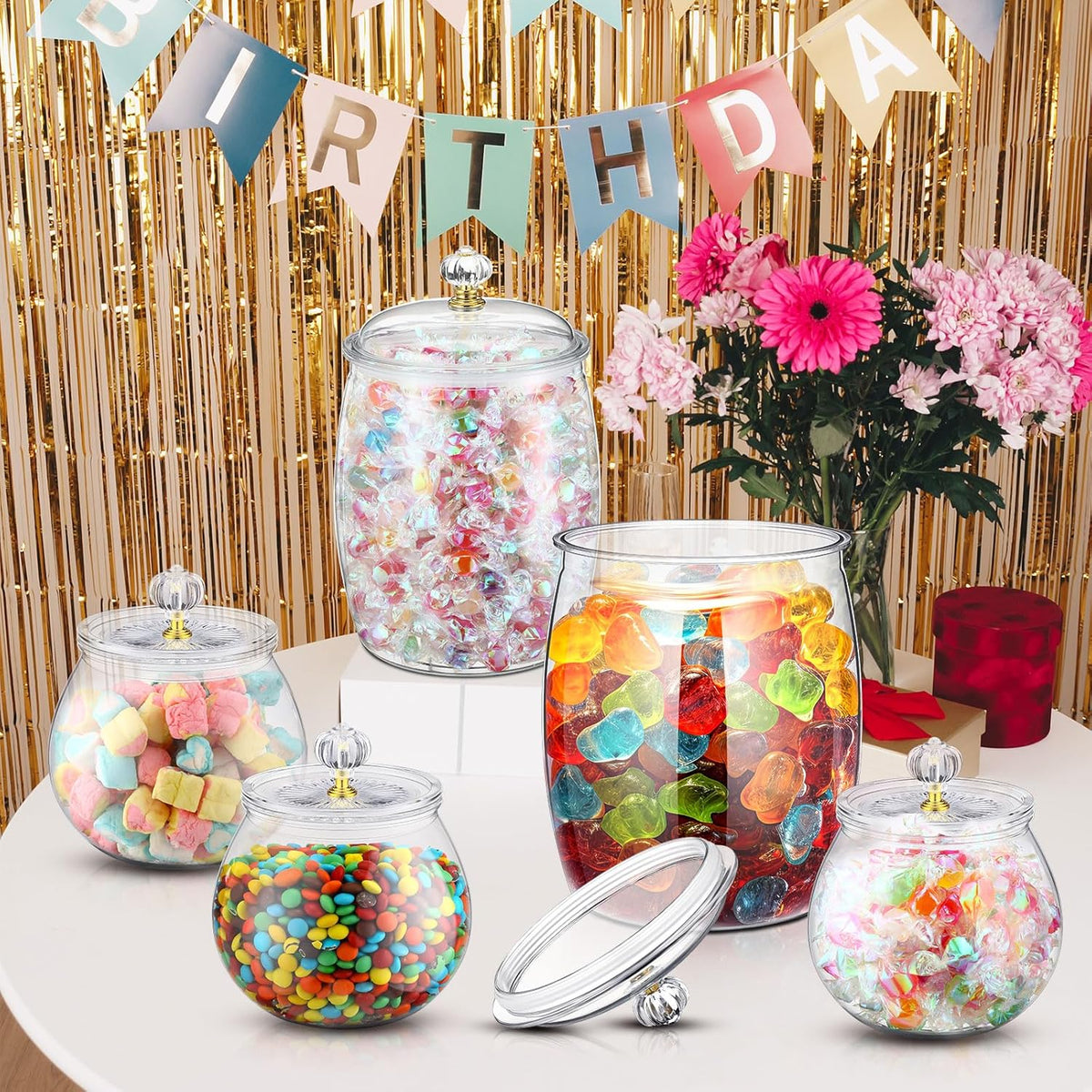 Nuogo 6 Pcs Plastic Candy and Cookie Jar with Lids Decorative Apothecary Jars Candy Buffet