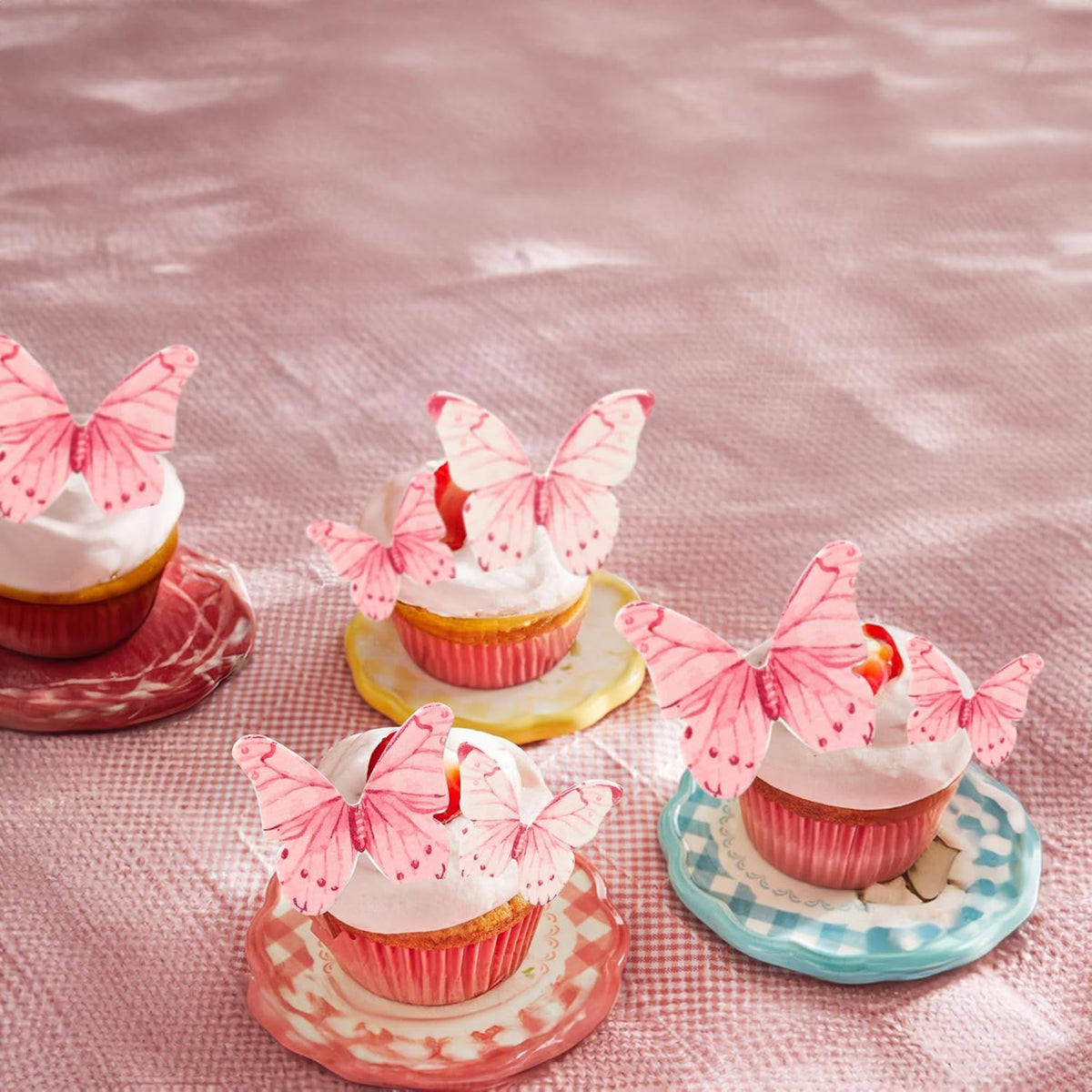 Ephlyn 40Pcs Edible Butterfly Cupcake Toppers 3D Butterfly Cake Picks Mixed Color Cake Decorations