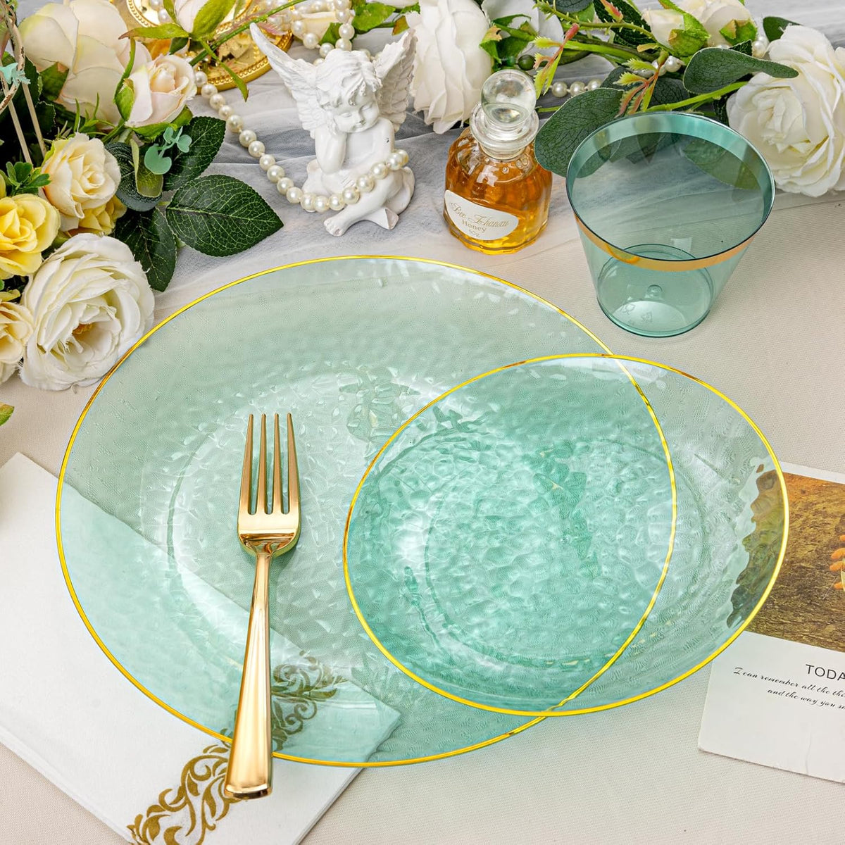 Rubtlamp 175 Pcs Green Plastic Plates Dinnerware Set (25 Guests), Hammered Plates Sets, Green