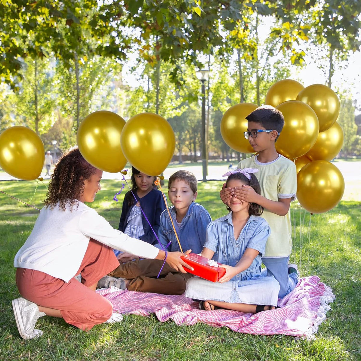 Gold Metallic Balloons 12 Inch, 100pcs Latex Helium Balloons for Birthday Graduation Baby Shower
