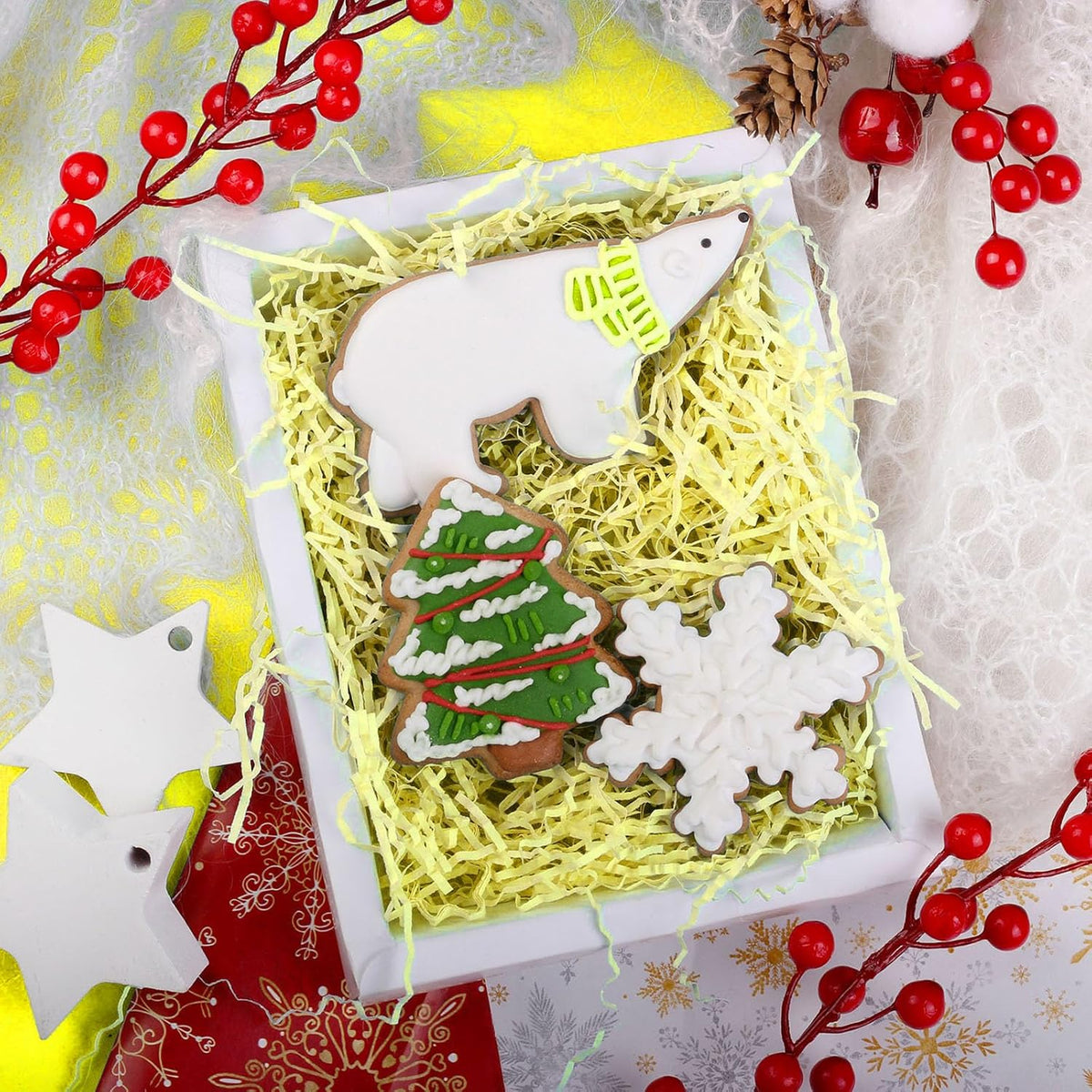 Zankubom 1 LB Light Yellow Crinkle Cut Paper Shred Filler Great for Gift Wrapping, Light Yellow