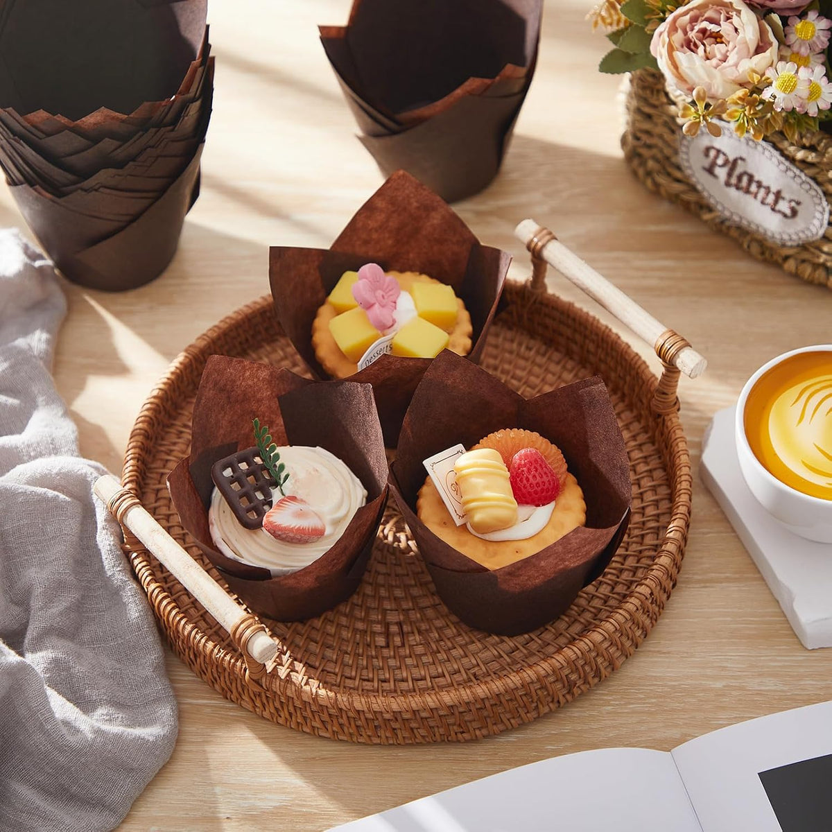 600 Pcs Jumbo Muffin Liners for Baking 2-1/4" x 4" Large Tulip Cupcake Liners Greaseproof Cupcake