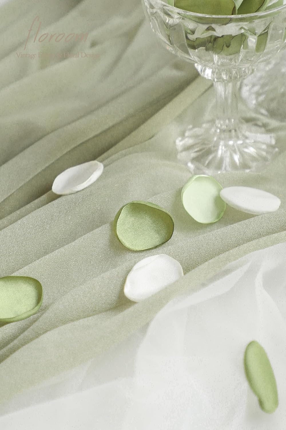 Floroom 300pcs Rose Petals Sage Green Elf Green Faux Silk Flower Petals for Wedding Flower Girl