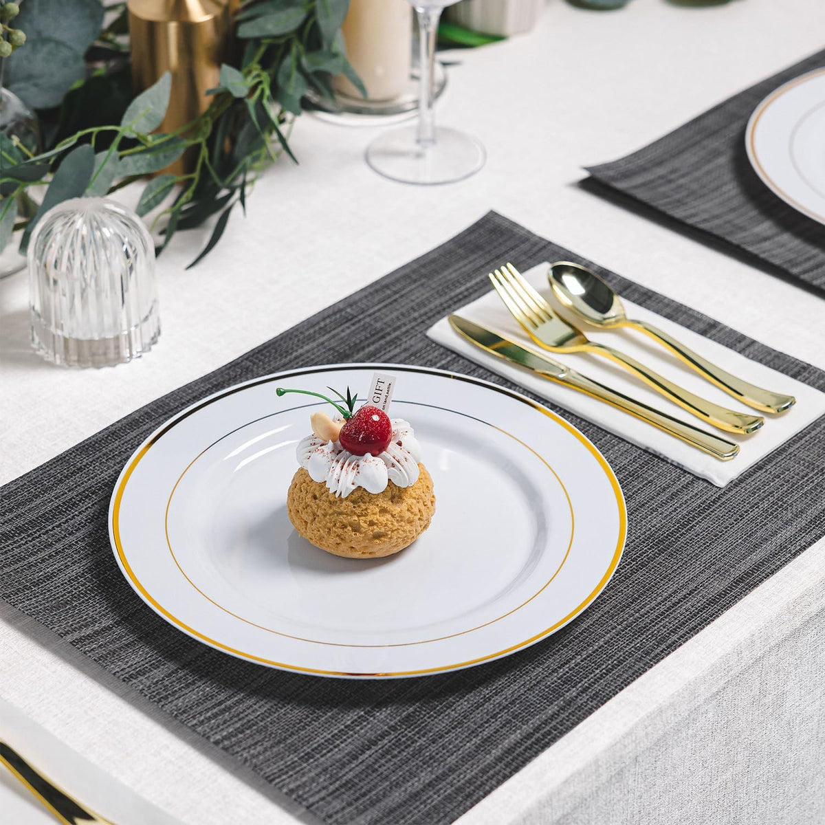 N9R 100PCS Gold Plastic Plates, 10.25 inch White Disposable Dinner Plate with Gold Rim, Heavy Duty