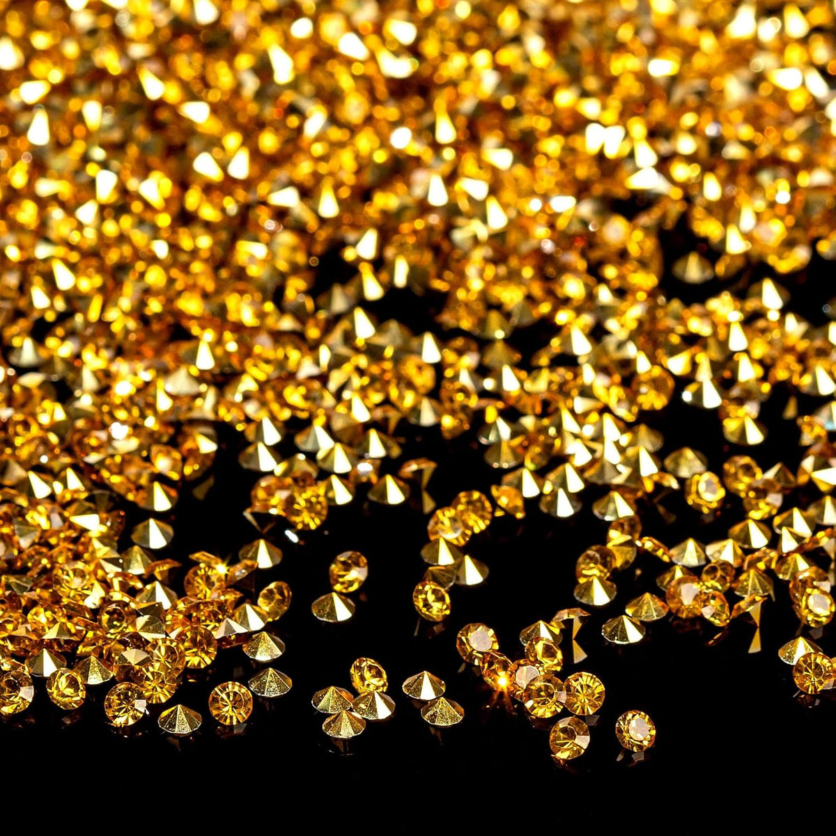 FUTUREPLUSX 28000PCS Fake Diamonds, 3mm Gold Acrylic Crystals Diamond Decorations for Vase Fillers