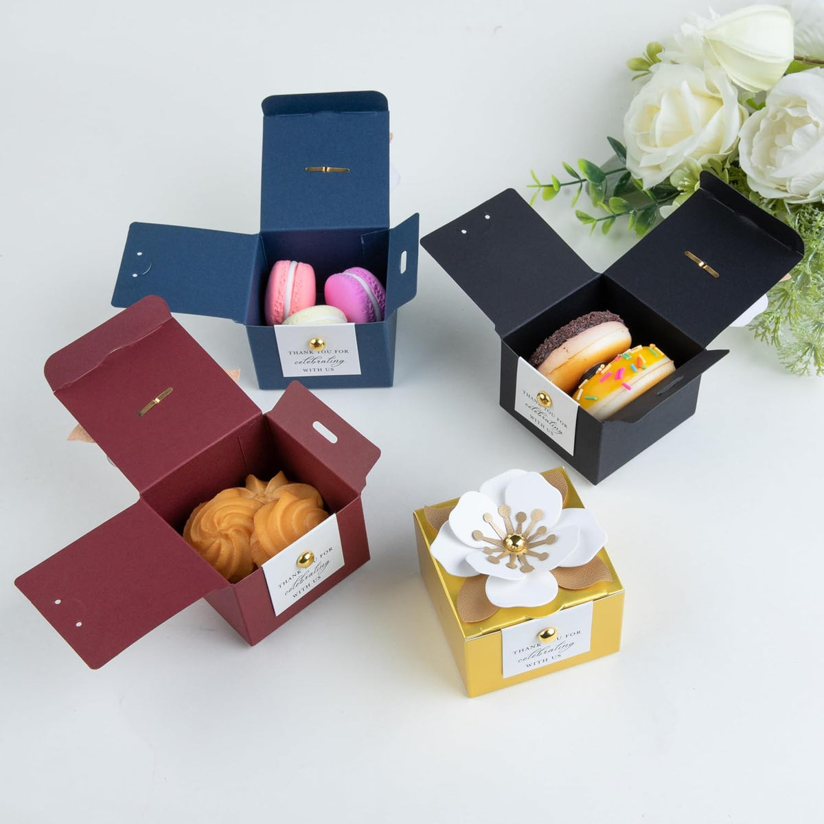 FEIYI 20 PCS Candy Boxes, 3 In 1 Black Favor Boxes with Floral Decor, White Thank You Tags Gift