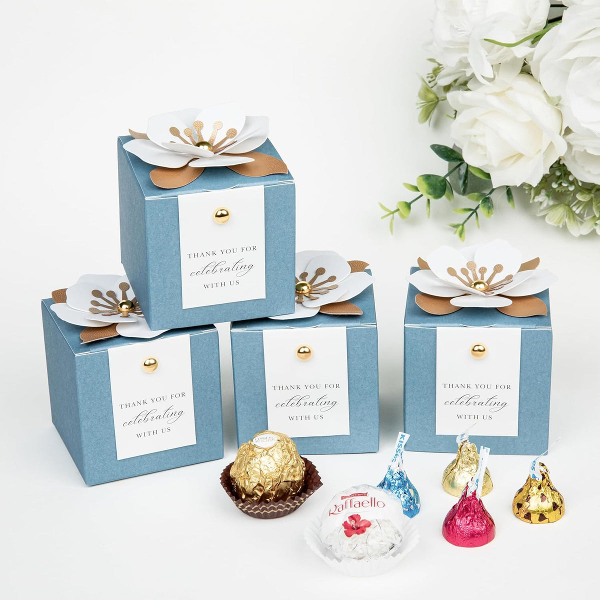 FEIYI 20 PCS Candy Boxes, 3 In 1 Dusty Blue Favor Boxes with Floral Decor, White Thank You Tags