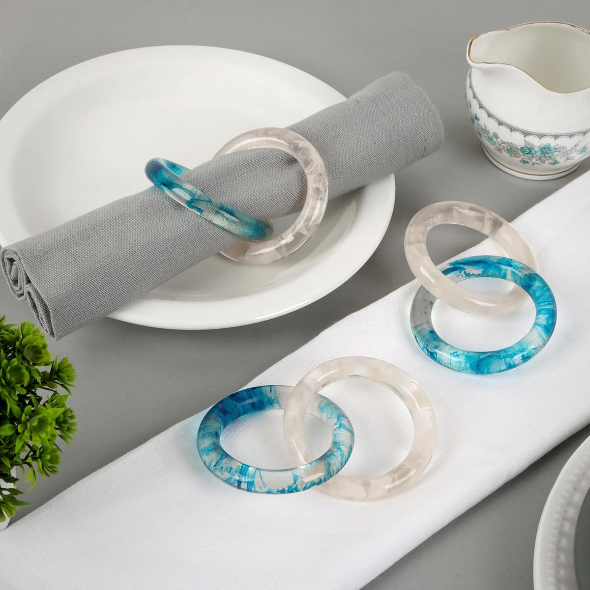 Set of 8 Epoxy Resin Napkin Ring - Interlocked Handmade Farmhouse Table Decor for Dining, Weddings