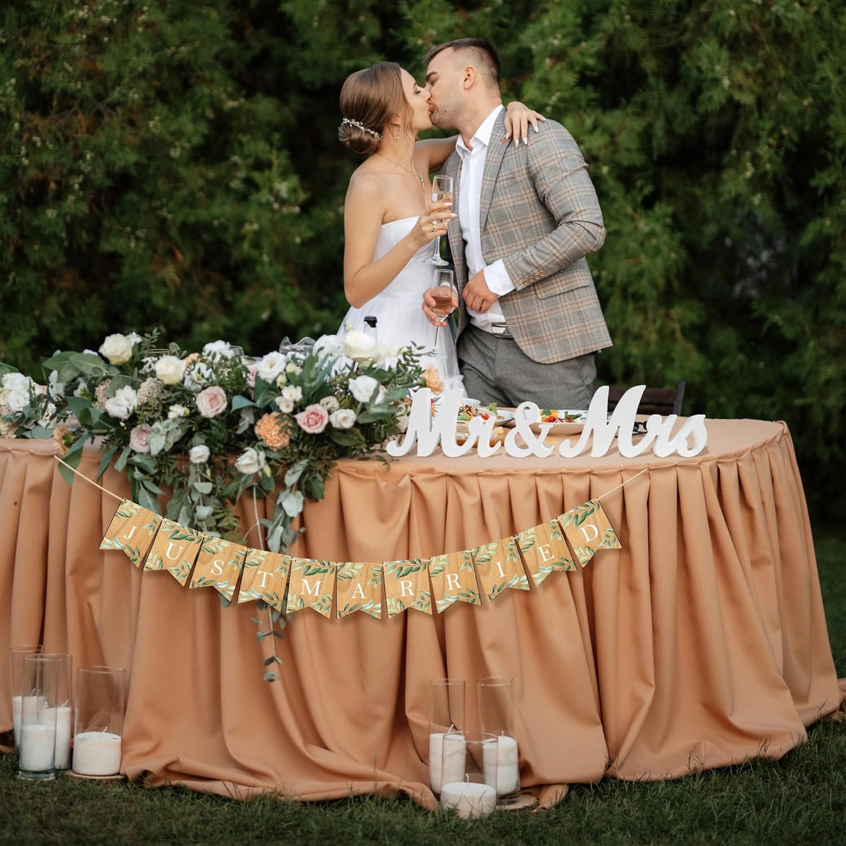 Mr & Mrs Cake Topper & Wedding Cupcake Toppers & Just Married Banner & Mr Mrs Table Sign Green