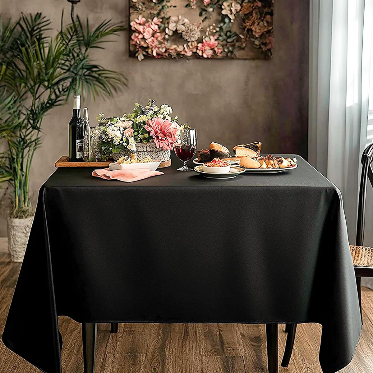 Square Tablecloth 52 x 52 Inch Black 10 Pack Tablecloths Stain-Wrinkle Resistant Washable Polyester